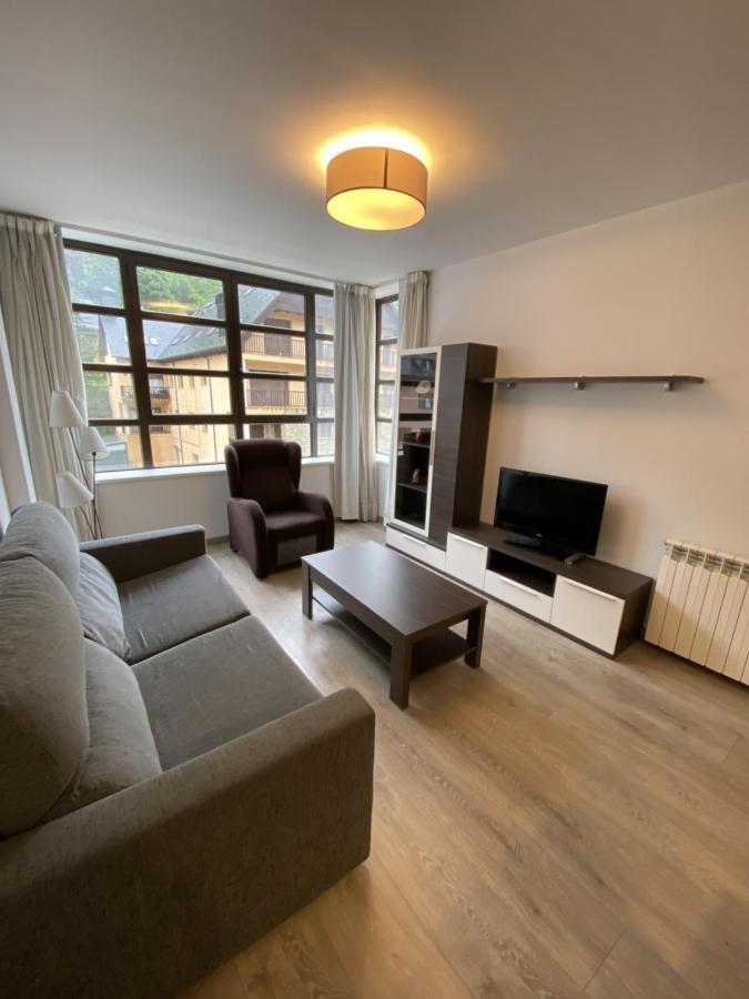 Eth Palai Aparthotel Vielha Bagian luar foto
