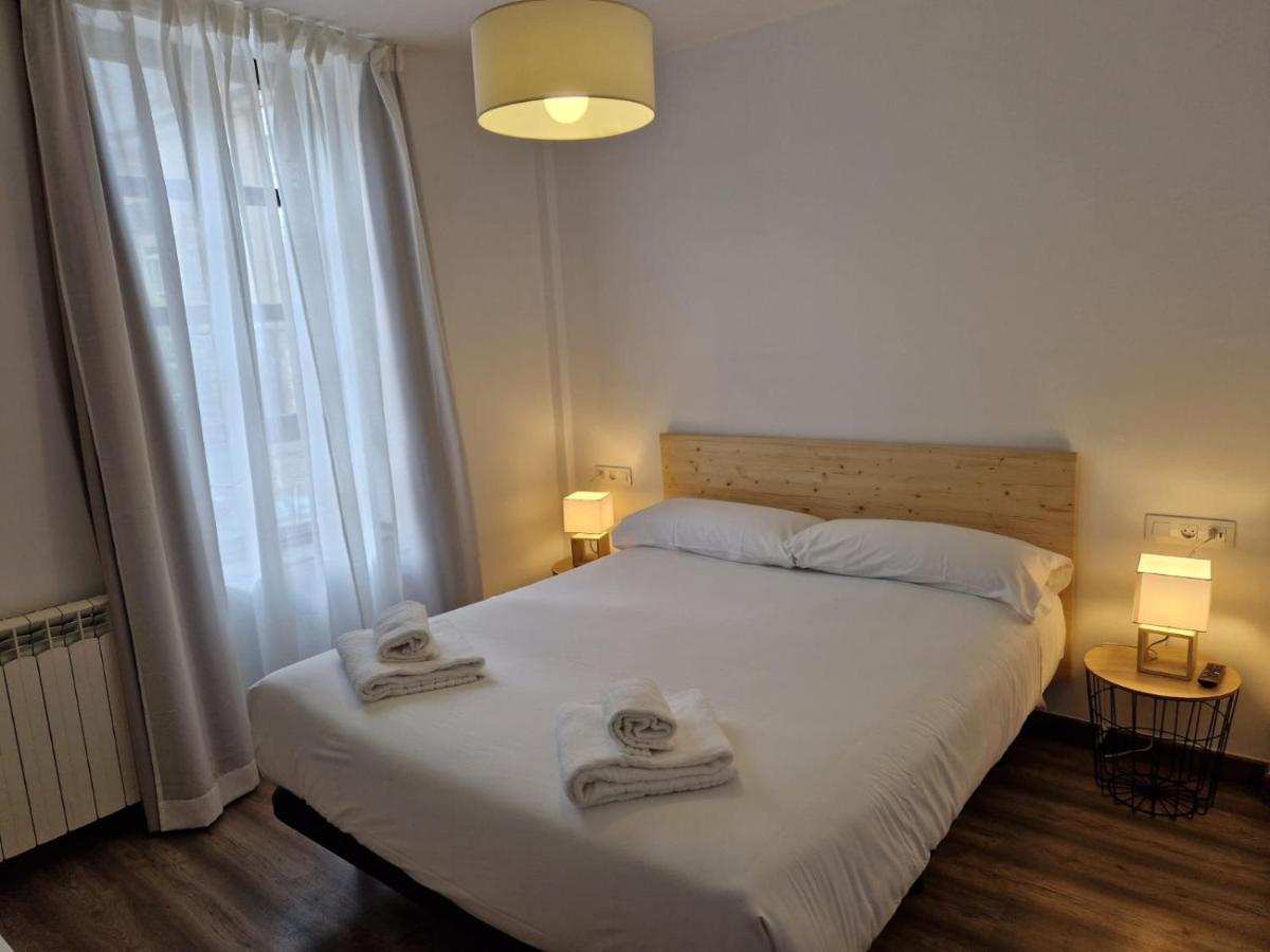 Eth Palai Aparthotel Vielha Bagian luar foto