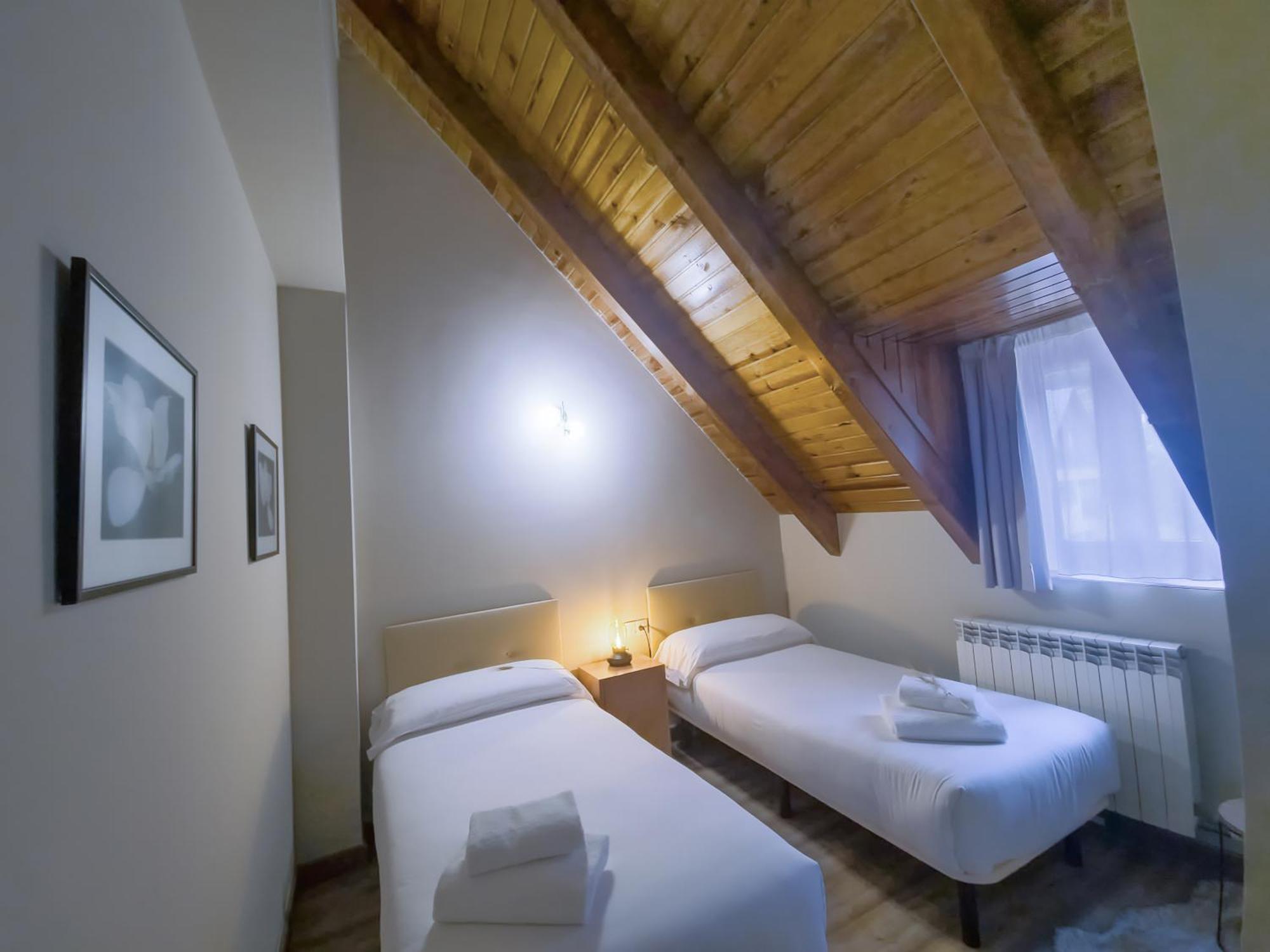 Eth Palai Aparthotel Vielha Bagian luar foto