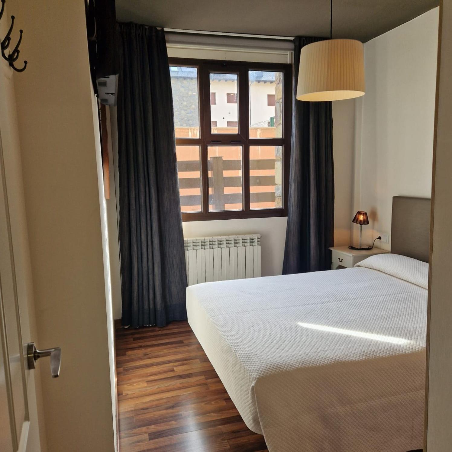 Eth Palai Aparthotel Vielha Bagian luar foto