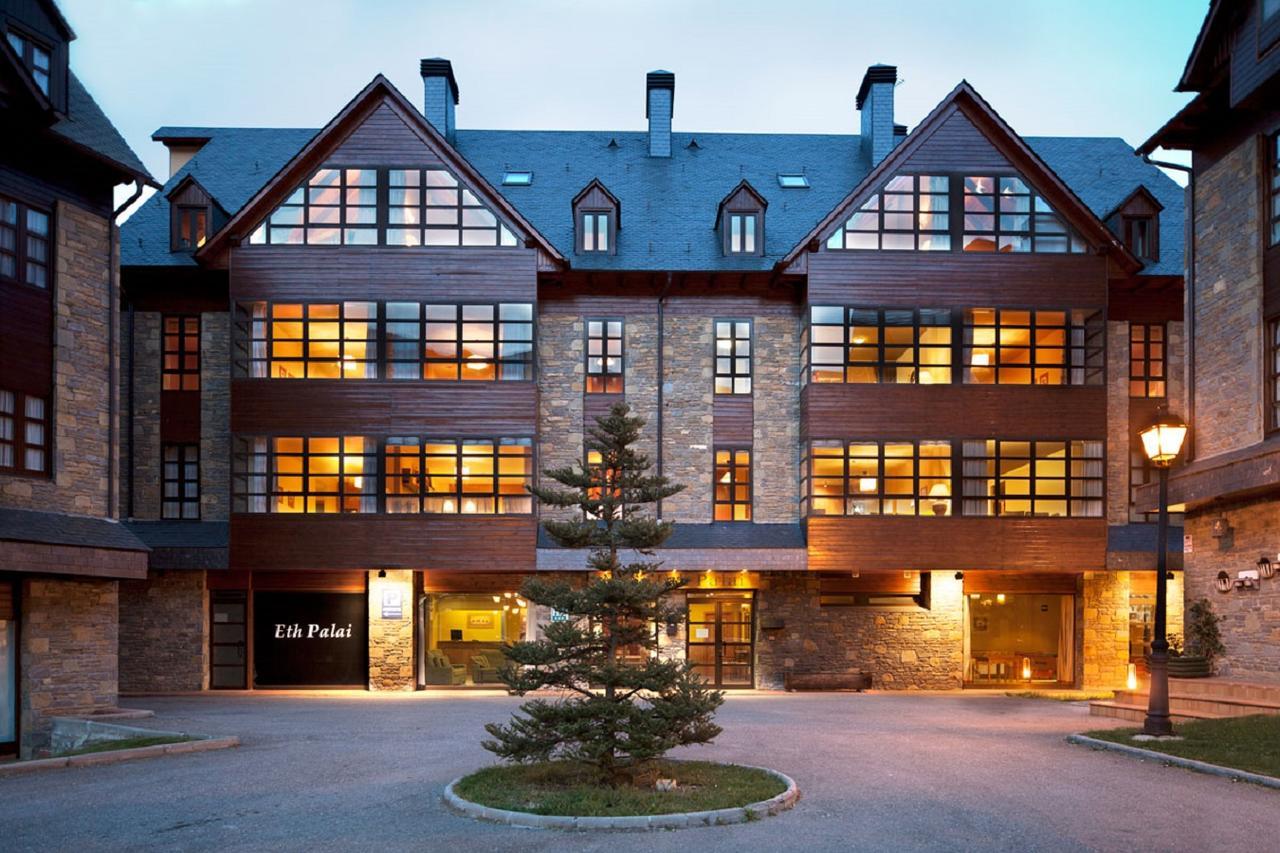 Eth Palai Aparthotel Vielha Bagian luar foto
