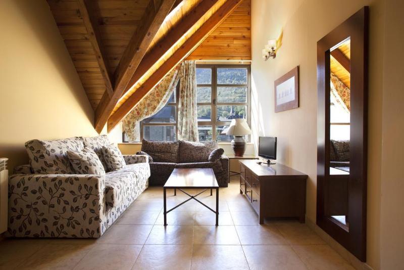 Eth Palai Aparthotel Vielha Bagian luar foto